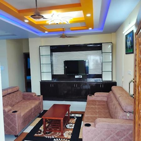 Servostay Tirupati New Luxurious Fully Furnished Flats Buitenkant foto