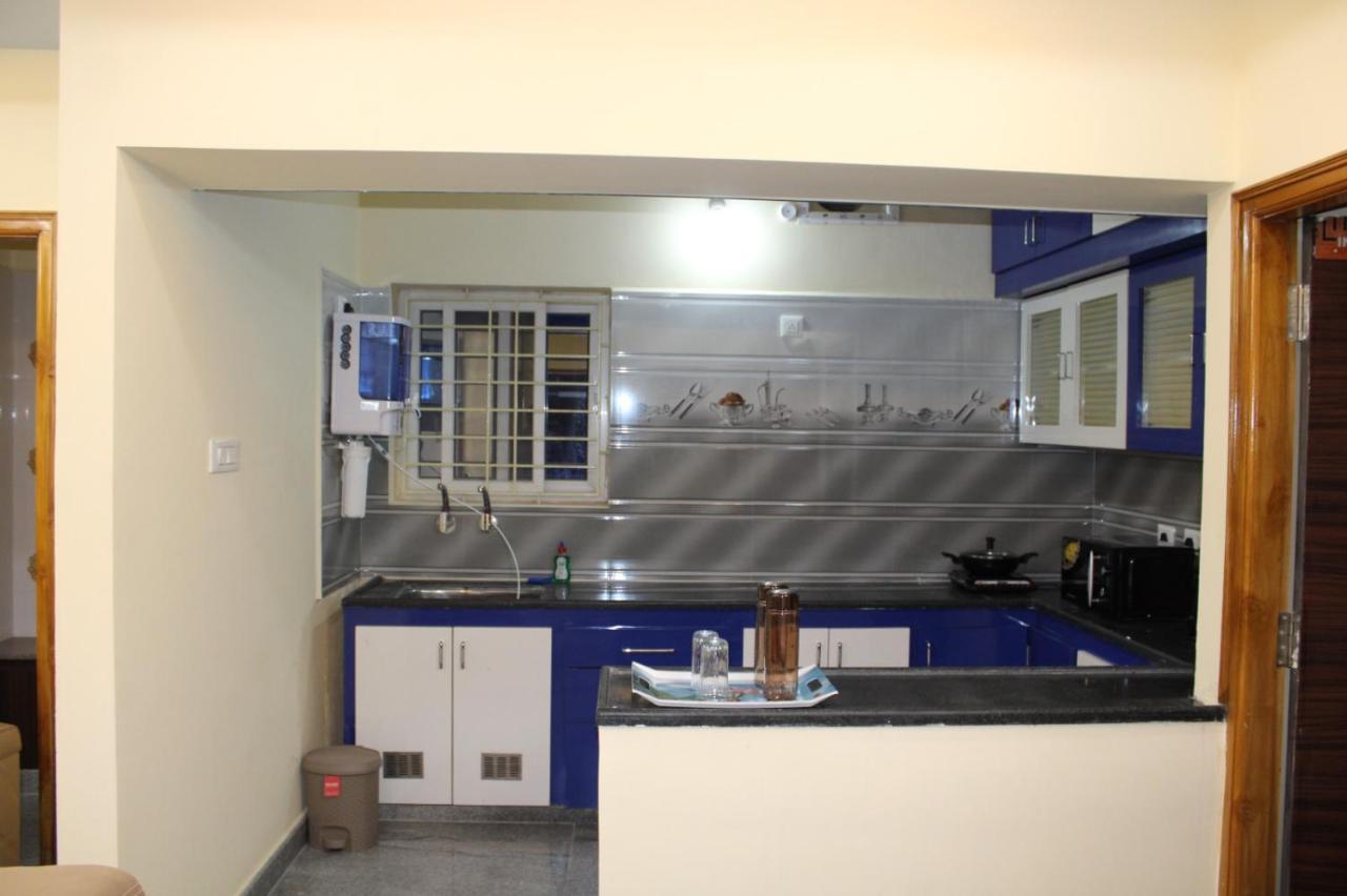 Servostay Tirupati New Luxurious Fully Furnished Flats Buitenkant foto