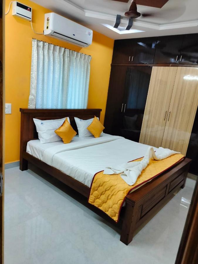 Servostay Tirupati New Luxurious Fully Furnished Flats Buitenkant foto